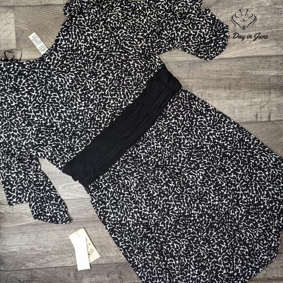 Sangria Plus Size V Neck 3/4 Sleeve Dress Size 18W - Picture 5 of 5